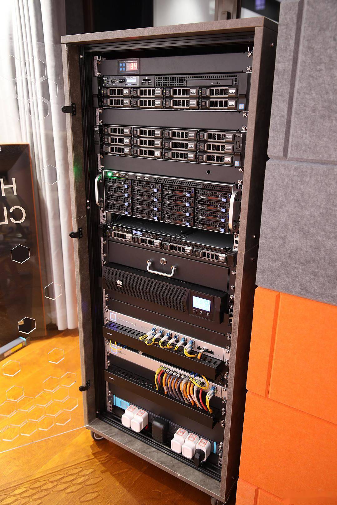 机架式10g万兆软路由不错的选择dellpoweredger230