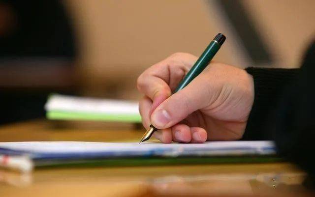 大作家们的写作习惯