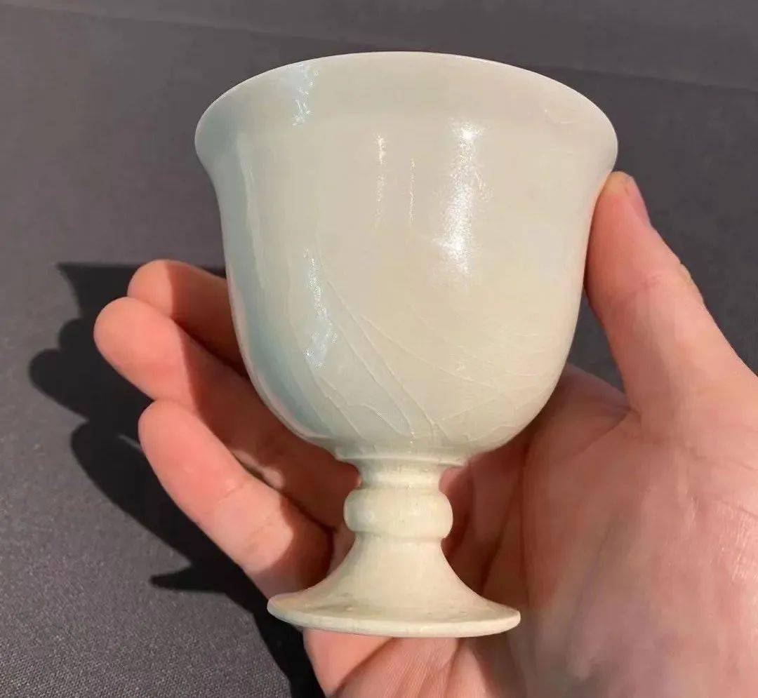 分析昨天纽约苏富比涨价40倍拍出史上最贵隋白杯美元放水高古瓷要破冰