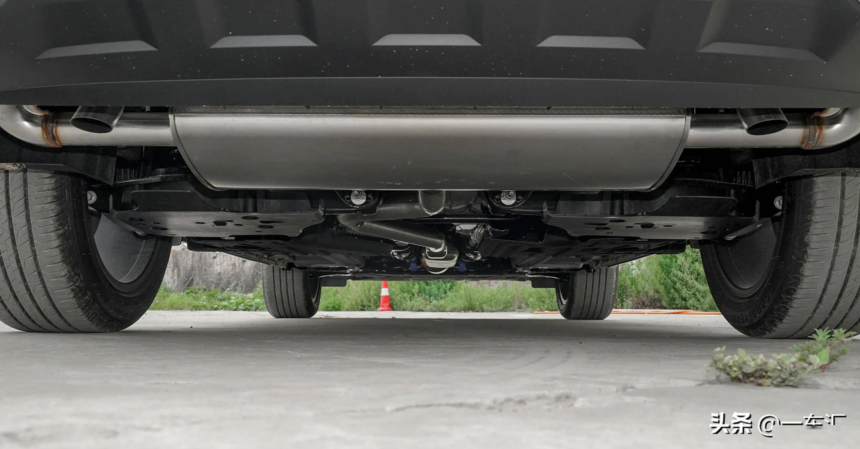 吉利星越l配置解读标配20t动力越级空间能否再成爆款