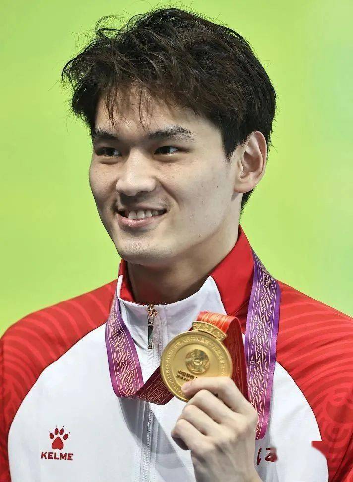 实现全运会100米仰泳三连冠——徐嘉余:一步一个脚印扎实向前