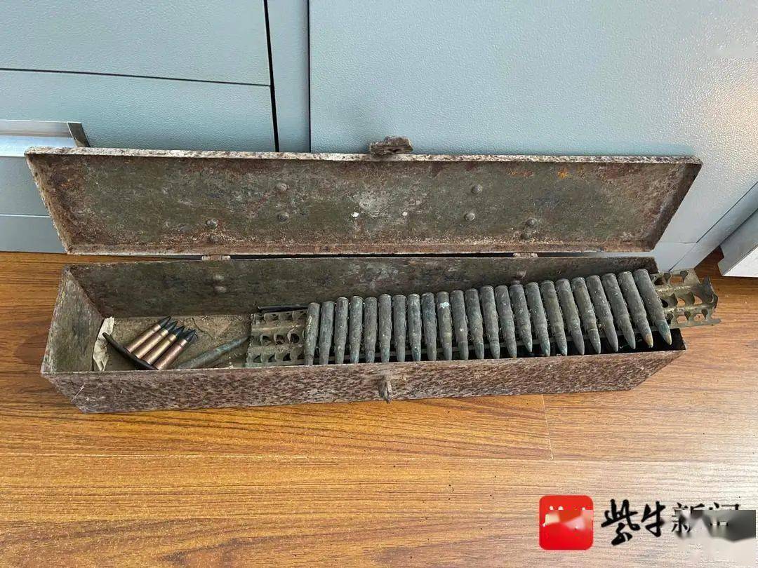 六合一拆迁民宅发现60发子弹,竟是老房主的收藏