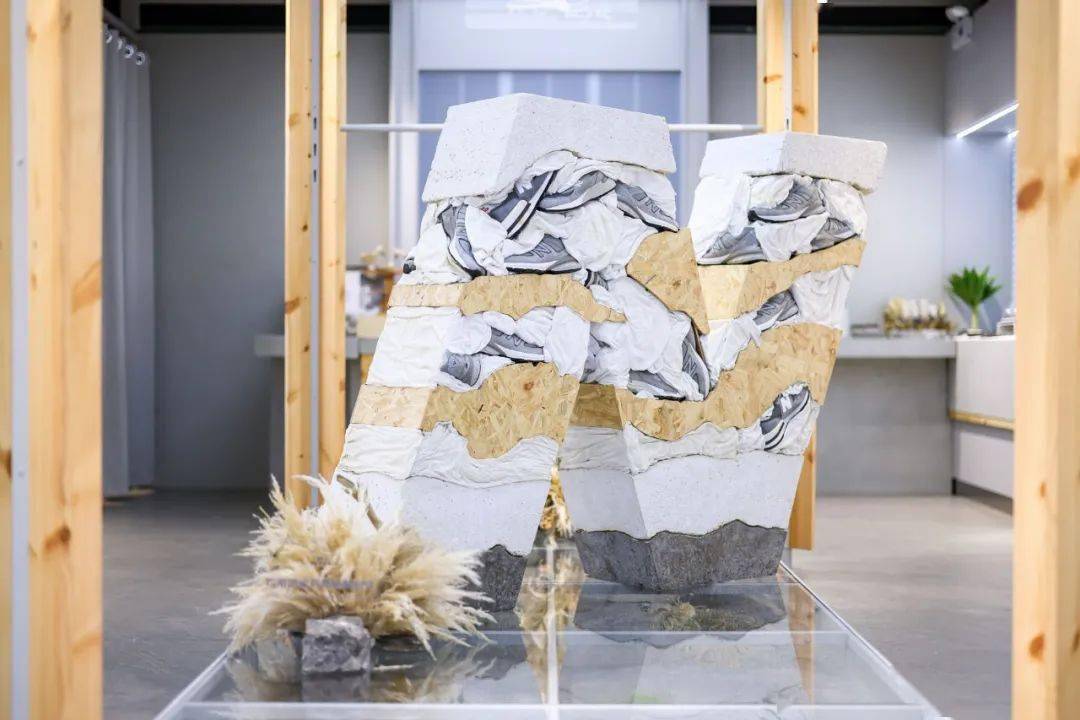 成都 城事｜好耍，成都街头遇上 NB GREY Pop-up 店铺