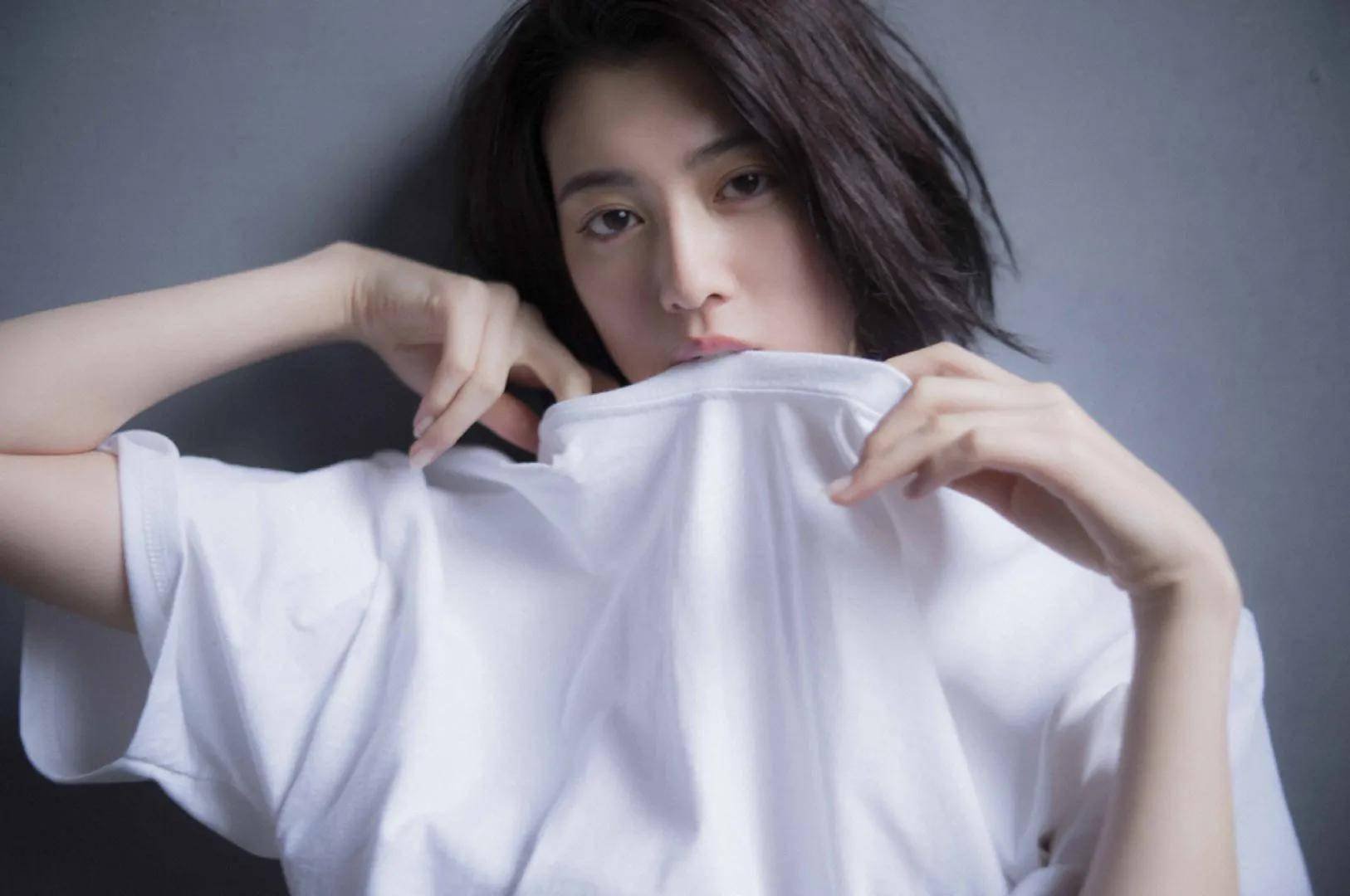 清纯版·三吉彩花