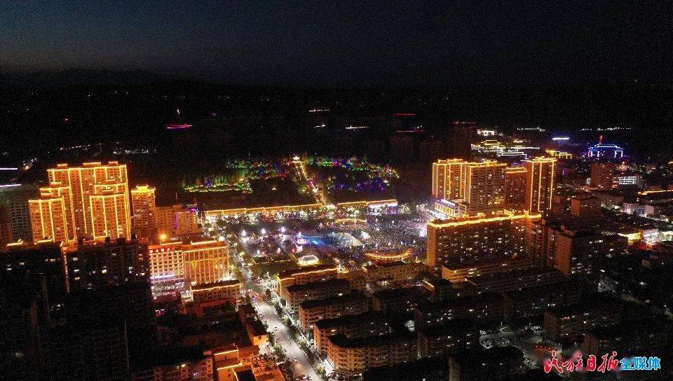 庆祝积石山县成立40周年汇报演出举行精彩纷呈