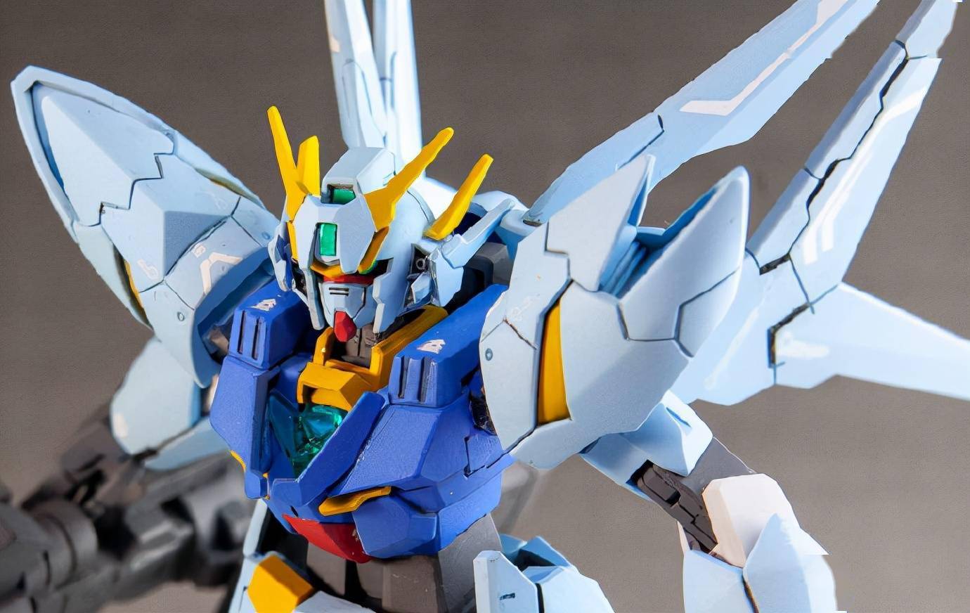 核心高达改造凶鸟晓击霸模型