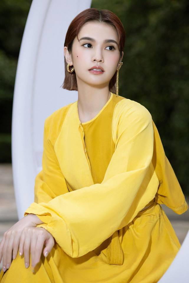 李荣浩的眼光真好妻子杨丞琳37岁却长了一张初恋脸好清纯