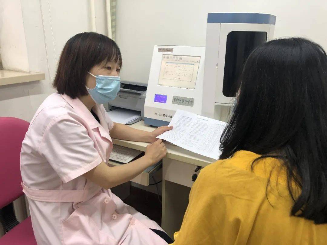服务和平区妇幼保健计划生育服务中心正在开展免费孕前优生健康检查