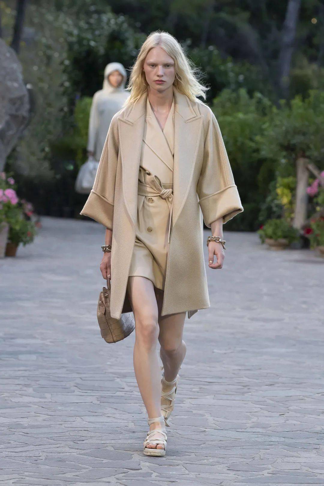 驼色 配色好看，穿衣更好看！