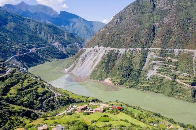 扎坝大峡谷景色超美的高原秘境