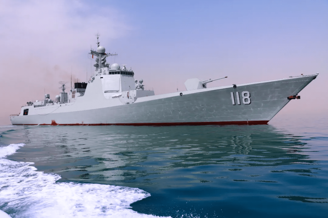 39批护航编队起航曾经高调发射鹰击18的乌鲁木齐舰在列