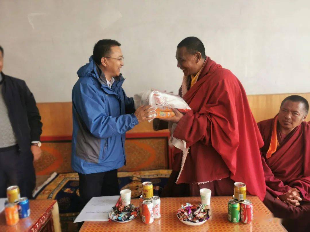 格萨尔狮龙宫殿,青海藏语系佛学院果洛分院达日县教学基地各项工作