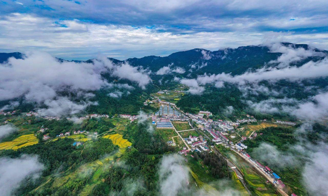 金寨长岭秋色_家乡