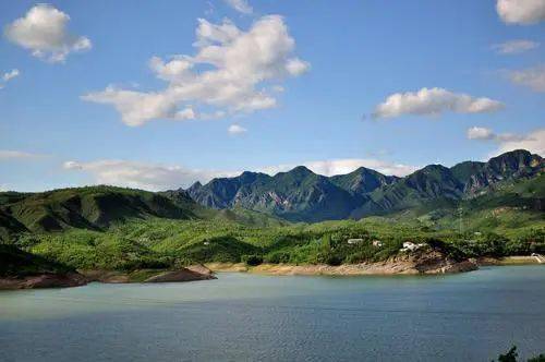 最美北京秋景白河堡水库香营乡云瀑