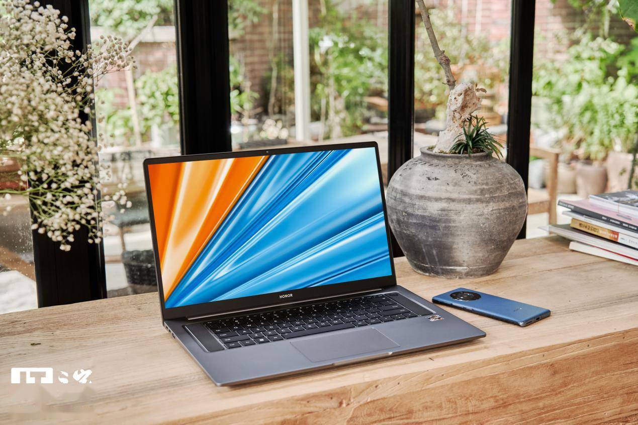 方面|【IT之家开箱】荣耀 MagicBook 16 Pro 图赏：144Hz 电竞屏幕