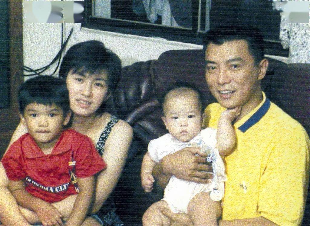 张佩华和傅文燕,现有一子一女.