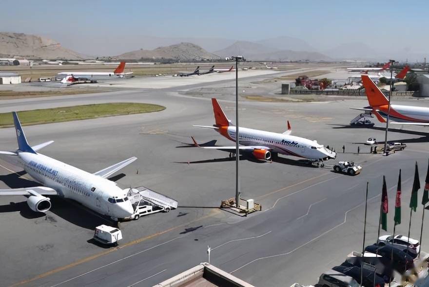 阿富汗塔利班称喀布尔机场问题解决 国际航班可恢复运营
