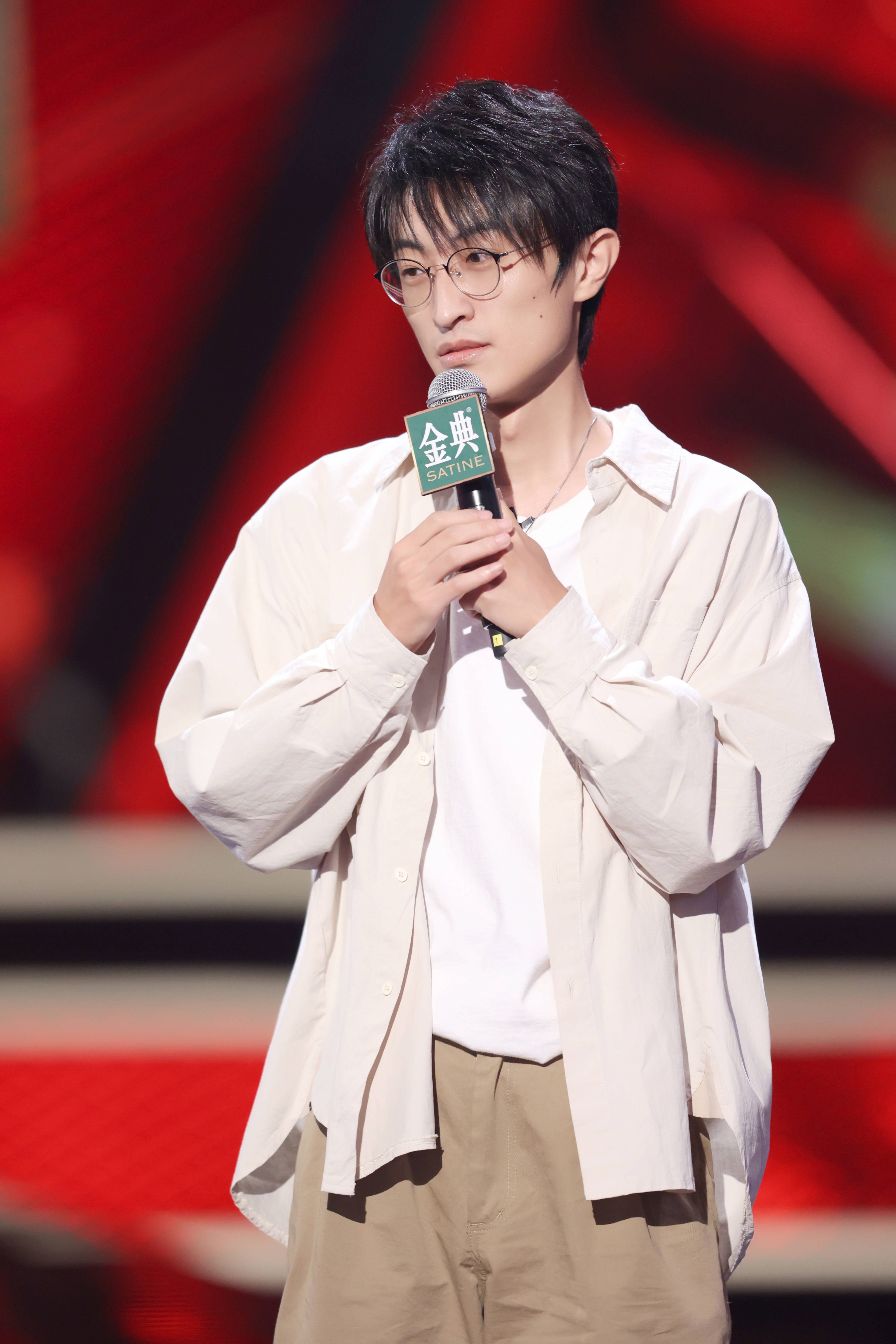 志趣|脱口秀“新秀”邱瑞：我所有的志趣都源于恐惧丨专访