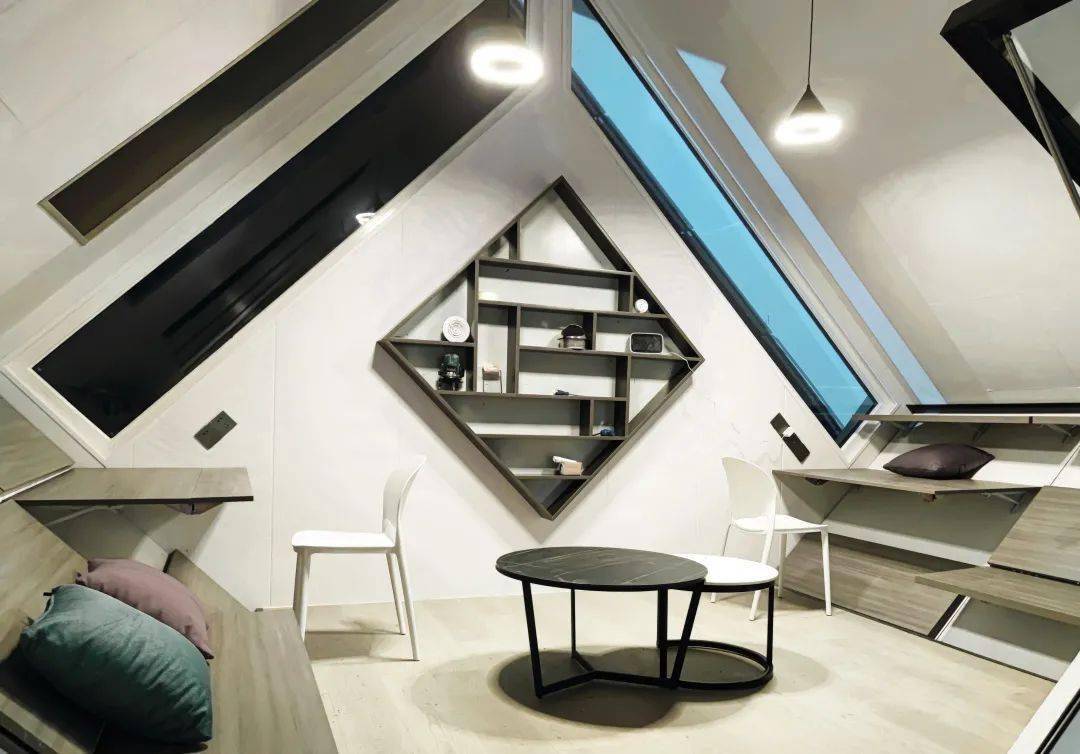 斜屋:做一栋"常温"的建筑