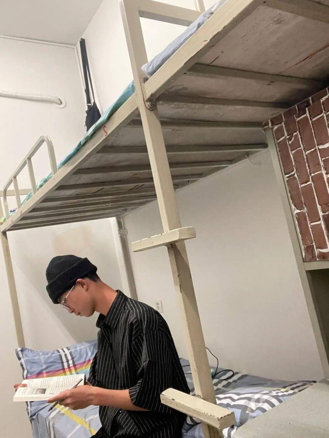 从东南西北走来相遇