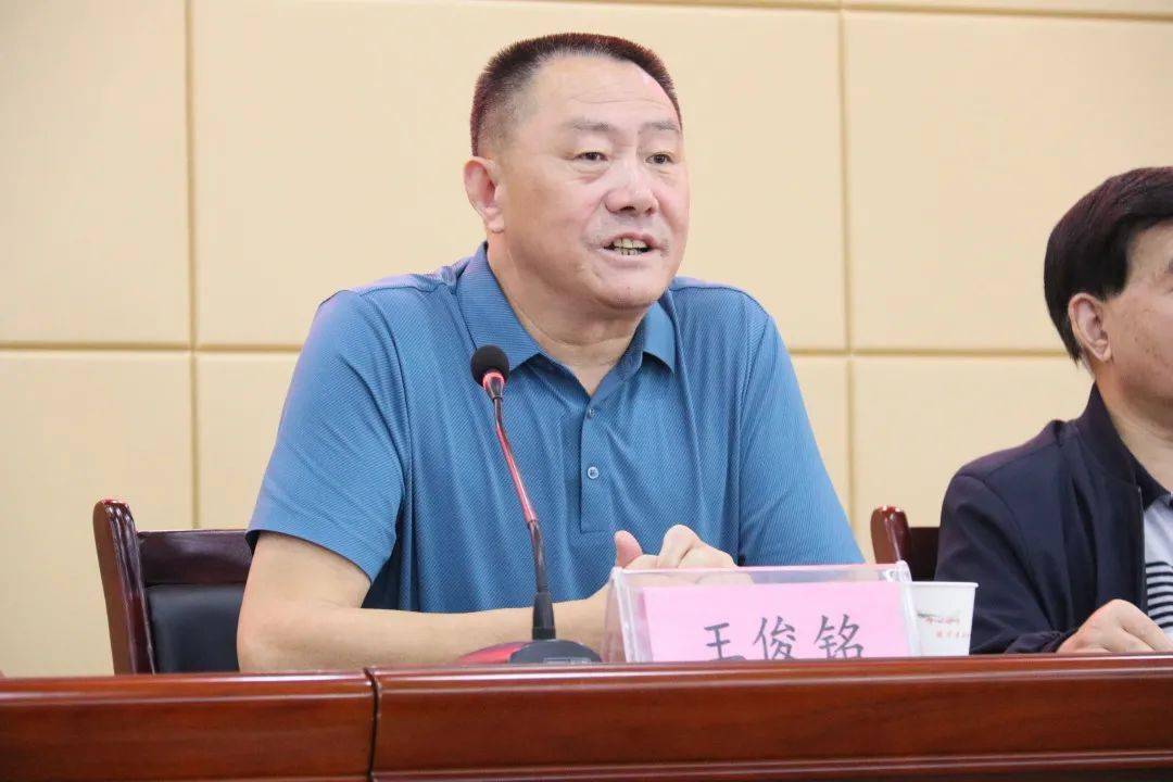 勉县老年科学技术协会暨教科文分会莅临我校调研指导