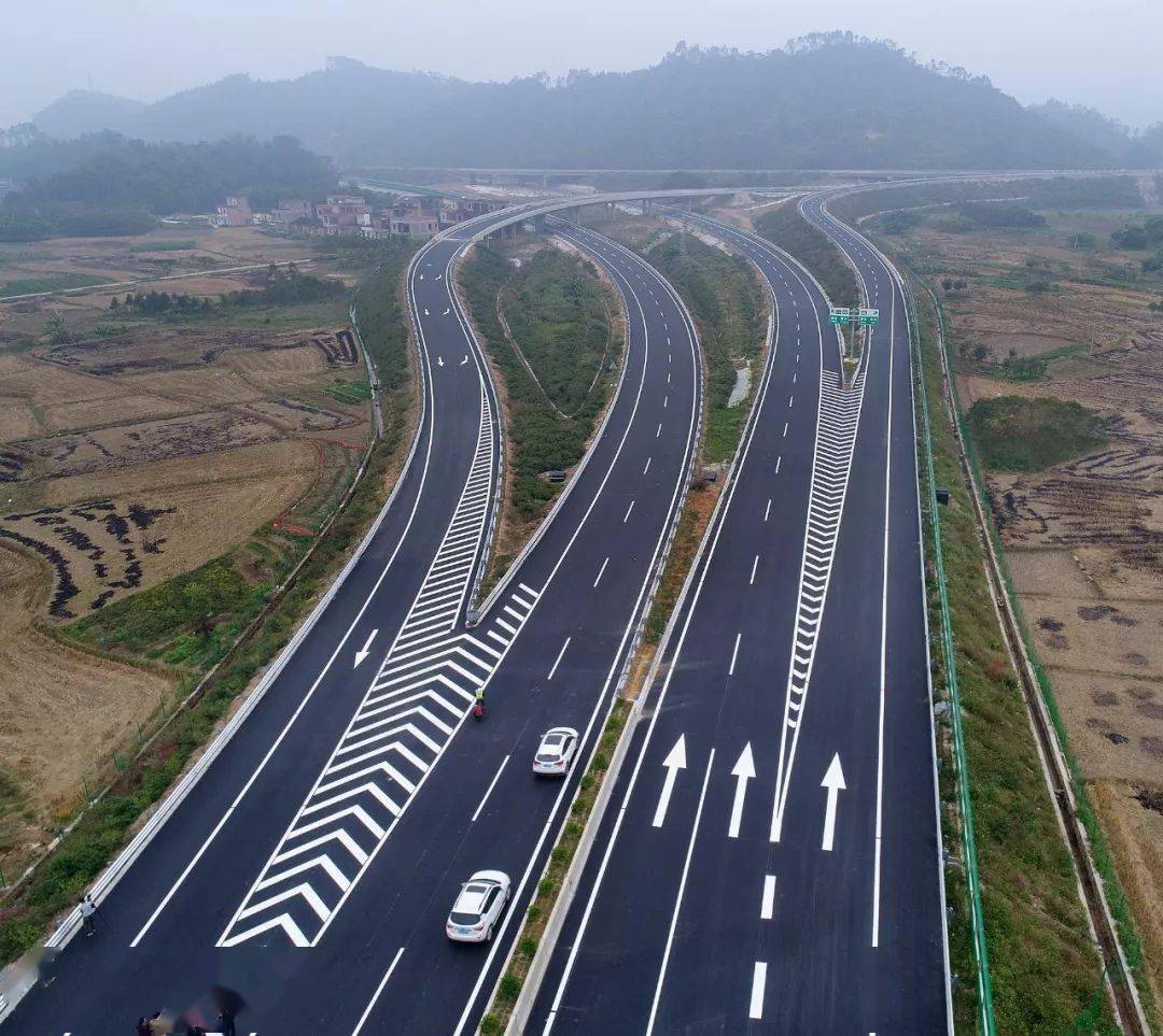 5小时范围正式开启了新兴"高速时代"江罗高速建成