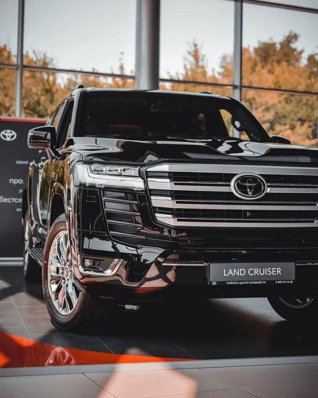 标杆级丰田suv实拍新动力新外观越野媲美卫士或明年亮相