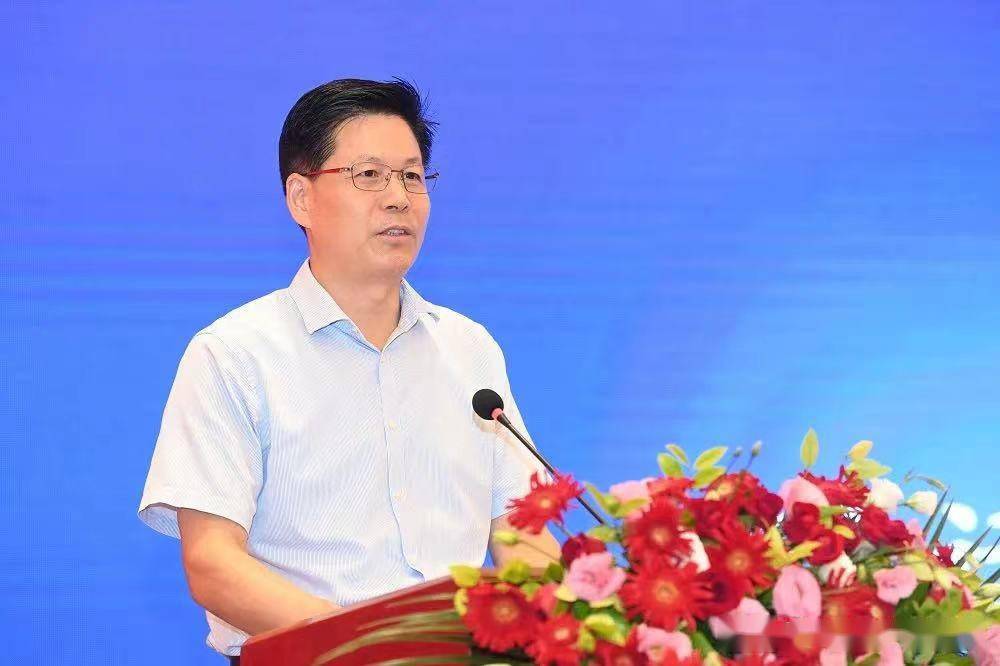 本次论坛由宿迁市人民政府,中国渔业协会,上海海洋大学,国家虾蟹产业