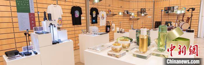 文化上海国潮新品展在布鲁塞尔拉开帷幕