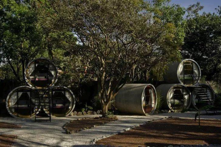 疯狂的水泥管房子!