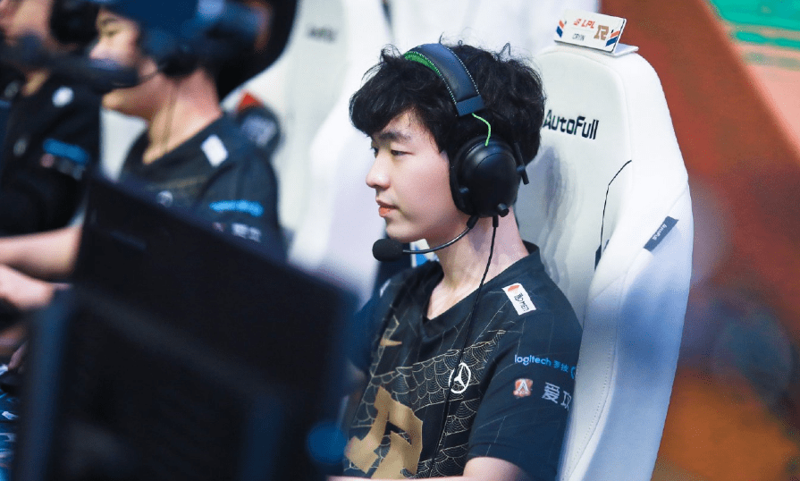 冰岛限定果子哥cryin欧服苦练刀妹与塞拉斯成果显著