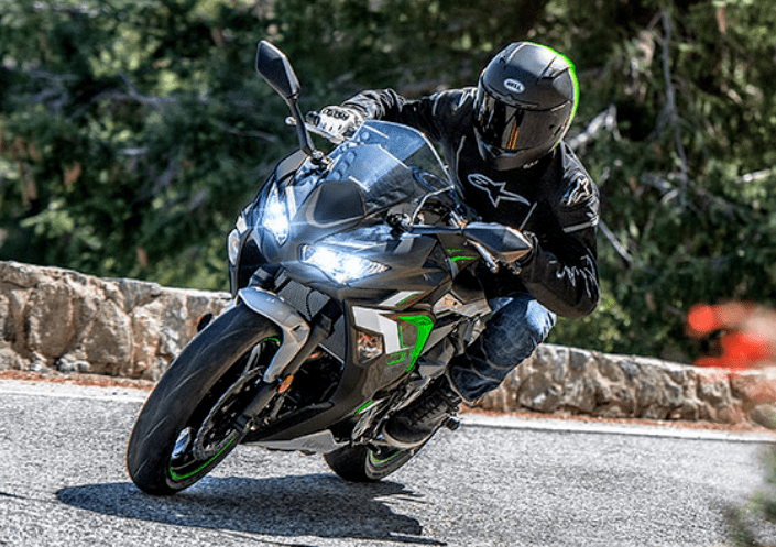 川崎即将推出新配色ninja650