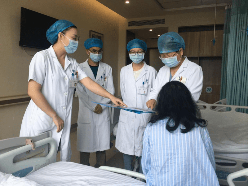 女子|深圳女子因停药致糖尿病酮症酸中毒，48小时抢救脱离险境