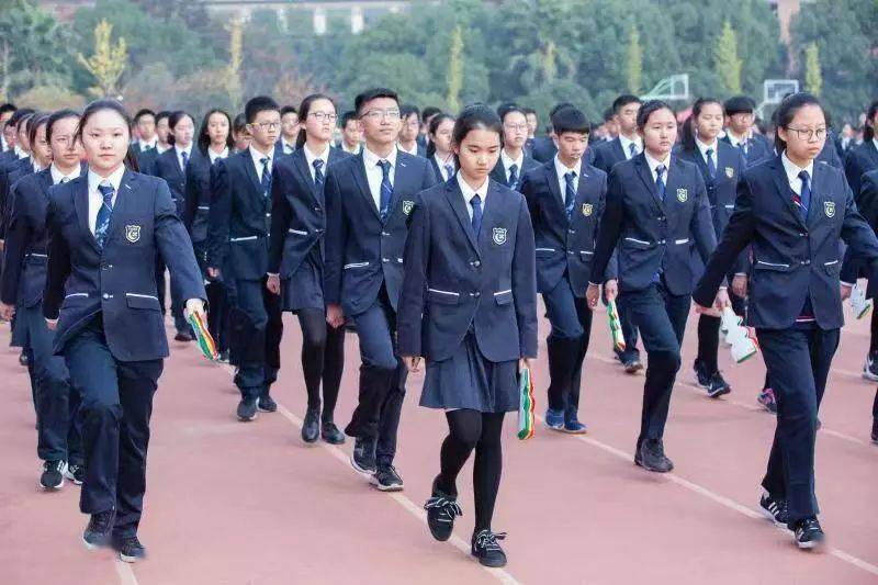 杭州学校校服大赏颜值爆表这届娃终于实现校服自由