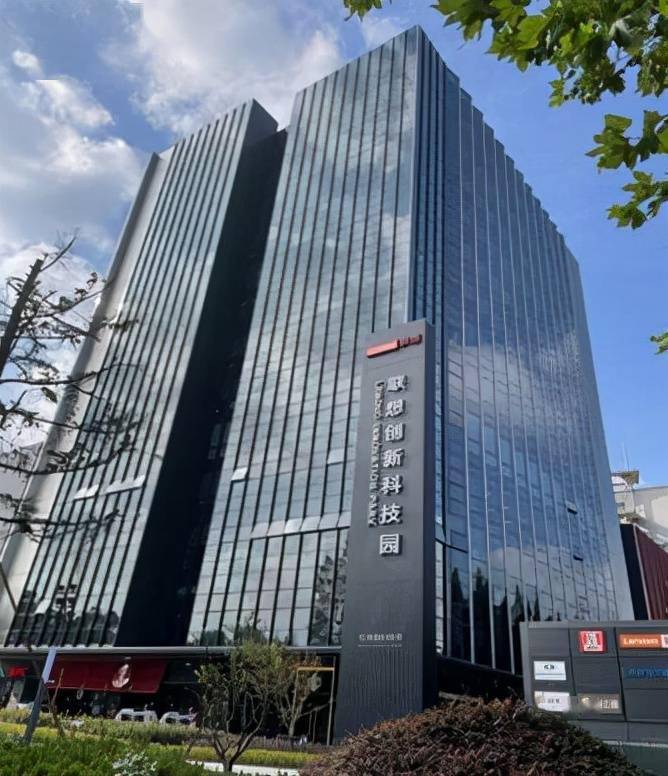 联想集团的再进化从ar赋能智能制造管窥联想新it