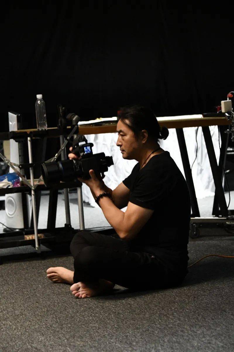 吕布|他的一张照片，让无数人对这个女孩魂牵梦绕