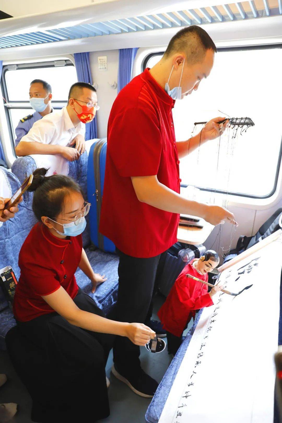9月30日至10月10日为过渡期,铁路部门将安排开行旅客列车4对,10月11日