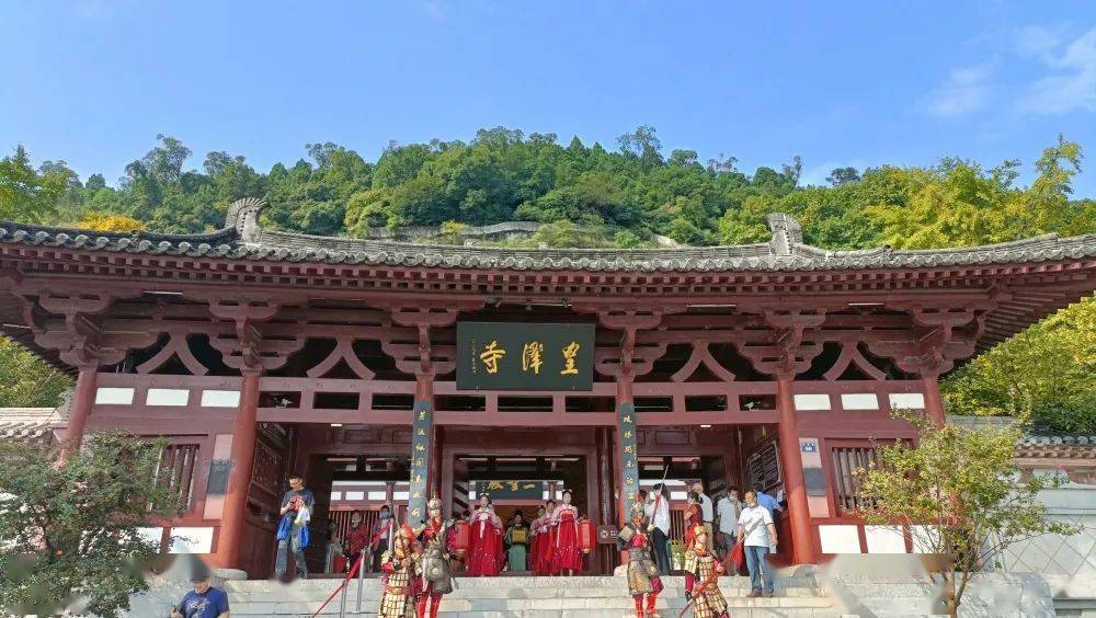 现场火爆人人人人人人皇泽寺博物馆国庆活动现场直击