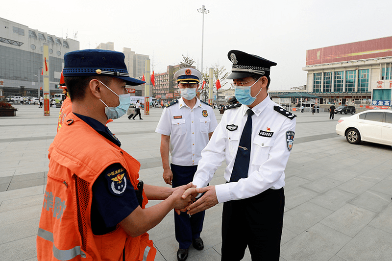 商丘市副市长李建仓检查指导国庆消防安保工作