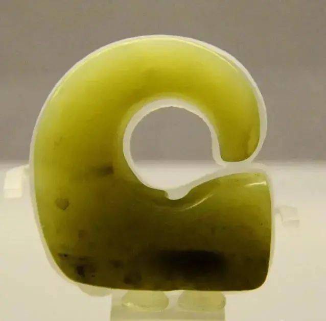 勾玉材料他一式 日本天皇的祖传玉器“勾玉”_曲玉