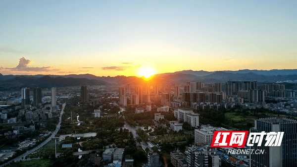 新田县|湖南新田：最美不过夕阳红