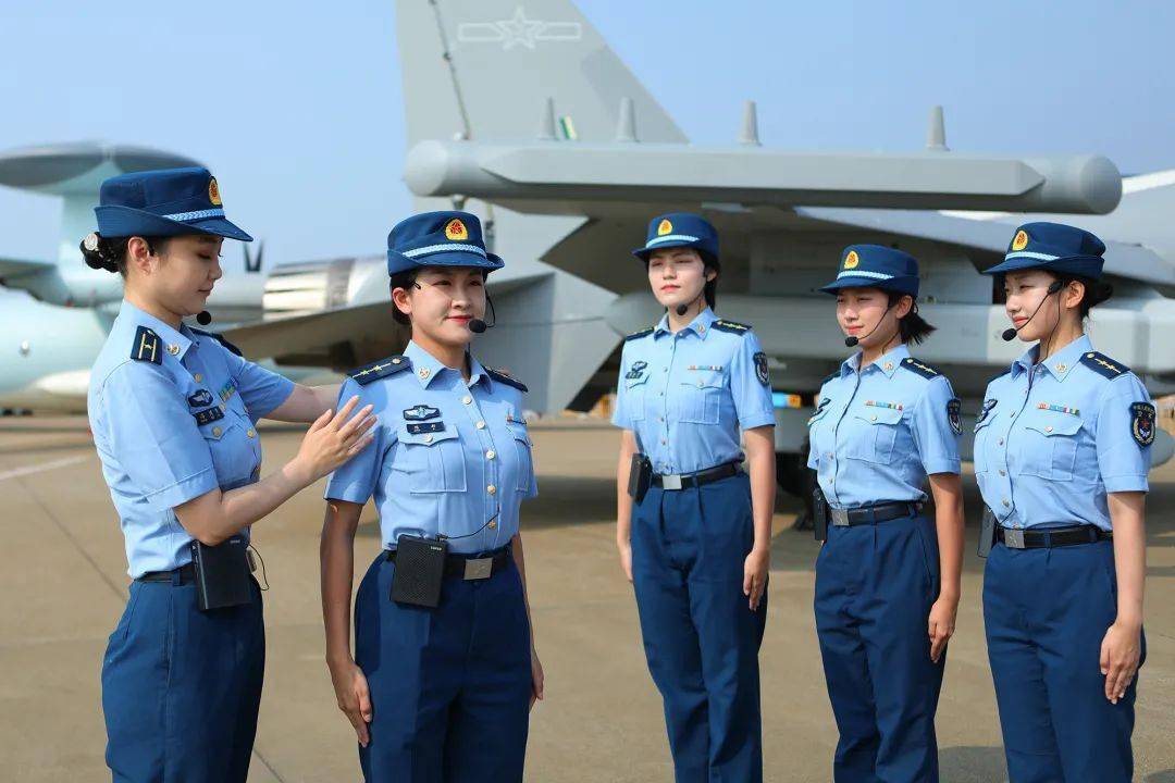 空军工程大学女生图片