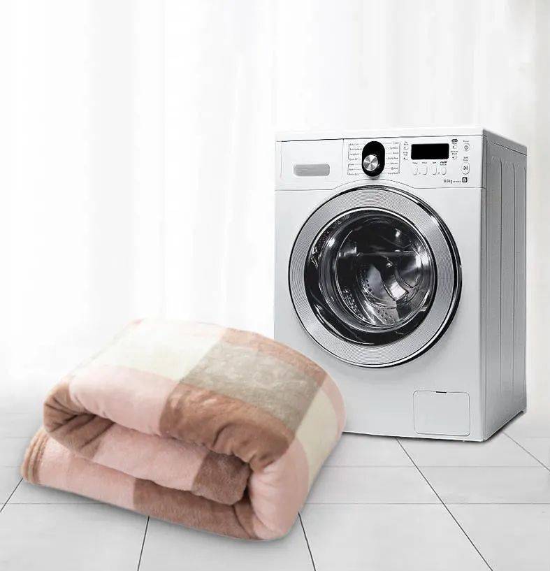 能用洗衣机洗毛毯吗 e8078cc6acb14af2bb2c8217a7f42f45.jpeg