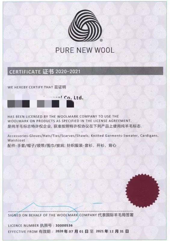 山羊绒 自带温柔滤镜的基础款条纹针织衫怎样穿出彩？