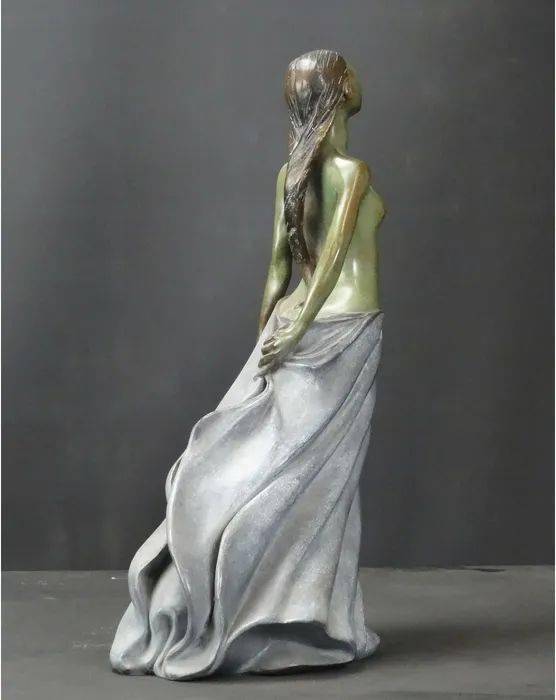 deville-chabrolle | 女性的柔软与脆弱_雕塑