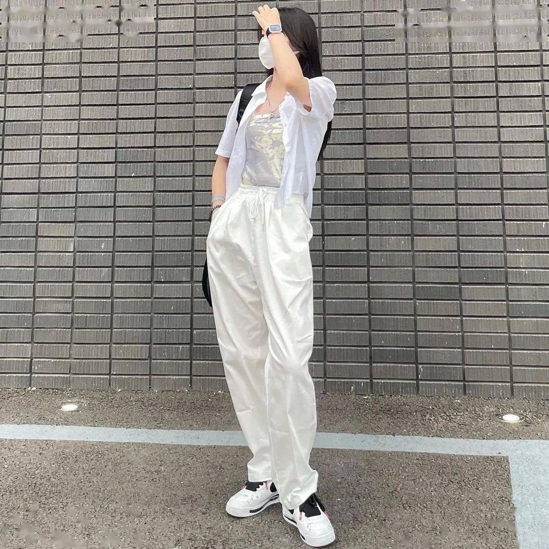 韩系 4 位宝藏 Ins 博主分享,我的穿搭都从这里取经