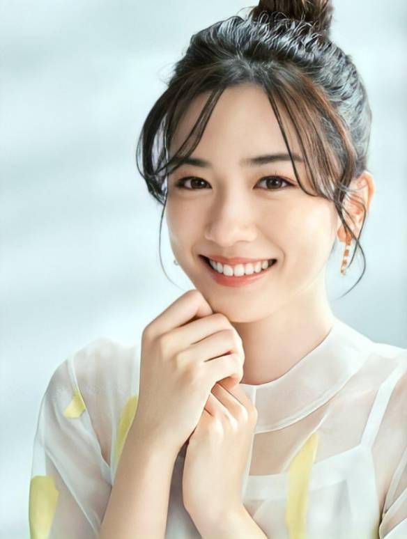 top 2 桥本环奈top 1 杉咲花