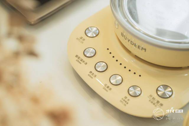 厨艺厨艺小白也能做出软糯银耳羹？一键温泡智能控温，美味营养双重兼顾