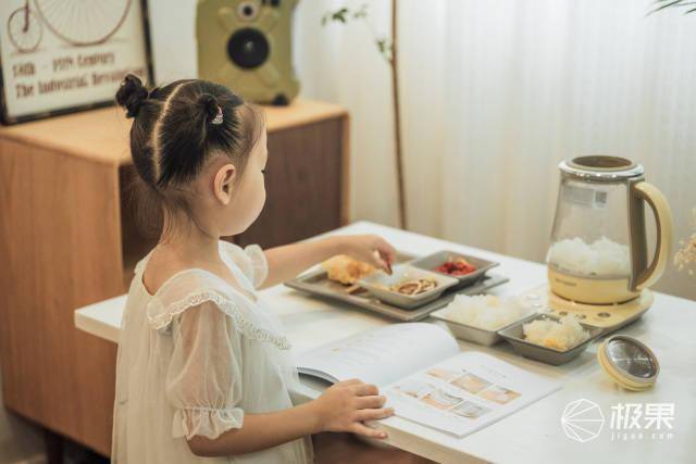 厨艺厨艺小白也能做出软糯银耳羹？一键温泡智能控温，美味营养双重兼顾