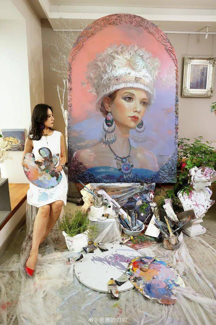 她3年只穿白裙作画全身沾满颜料却美成童话姐姐真飒